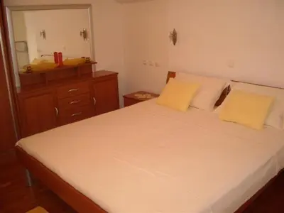 Krevet ili kreveti u jedinici u objektu Ferienwohnung in Bol mit Meerblick, Terrasse, Klimaanlage, W-LAN (3417-2)