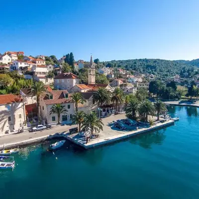 Lovely Apartment In Splitska With Wifi