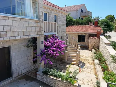 Zgrada u kojoj se nalazi apartman