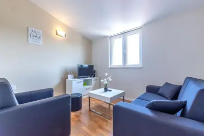 TV i/ili zabavni centar u objektu Apartments Dalis
