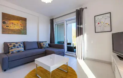 TV i/ili zabavni centar u objektu Villa Azalea apartments A3
