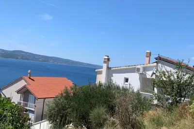 Tlocrt objekta Apartment 5 with pool and amazing sea view