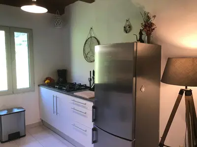 Kuhinja ili čajna kuhinja u objektu Stiniva beach house