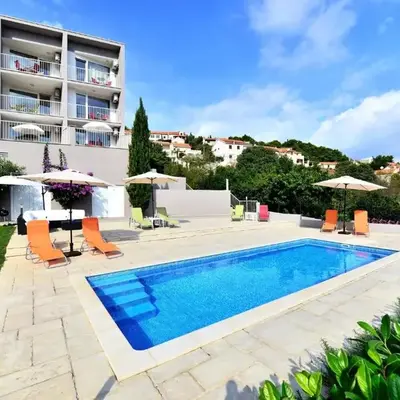 Bretia Apartments