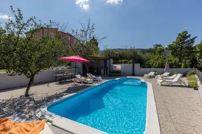 Bazen u objektu Villa Almond near Omis, private pool ili u blizini