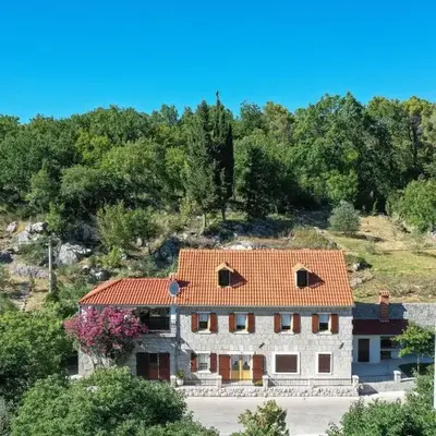 Stunning Home In Kucice With Wifi