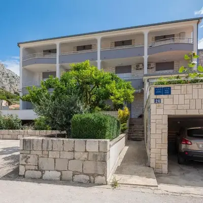 Apartments and rooms by the sea Duce - Omis - 18155