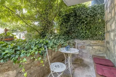 Vrt u objektu Holiday Home in Podstrana near Beach