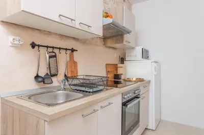 Kuhinja ili čajna kuhinja u objektu Lola Apartments - ZF Hvar