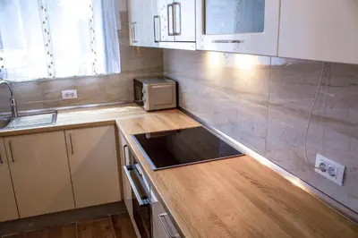 Kuhinja ili čajna kuhinja u objektu Modern villa with jacuzzi, beautiful sea view, near Split! Villa 36A