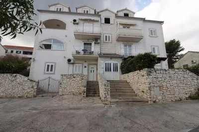 Zgrada u kojoj se nalazi apartman
