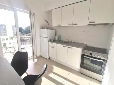 Kuhinja ili čajna kuhinja u objektu Superior apt, 4 rooms, 4 bathrooms