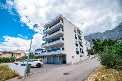 Pogled na planine ili pogled na planine iz apartmana