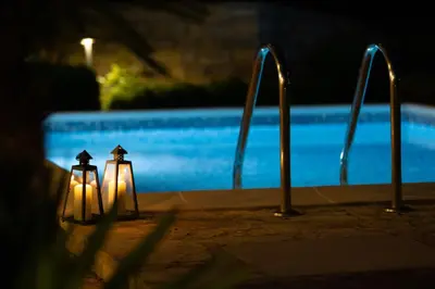 Bazen u objektu Villa Demi ili u blizini