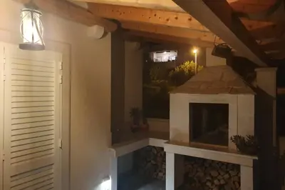Tlocrt objekta Apartmani Kvaternik - Stan Bol