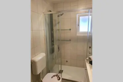 Kupaonica u objektu Apartmani Kvaternik - Stan Bol