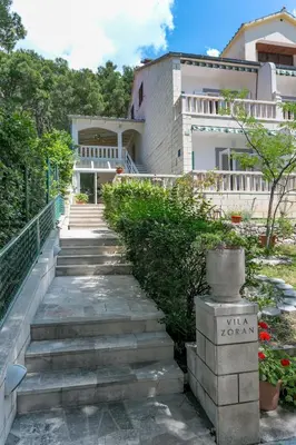 Zgrada u kojoj se nalazi apartman
