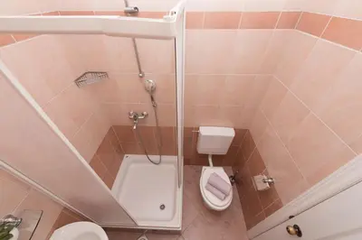 Kupaonica u objektu Škiljini dvori - Studio-apartman 1