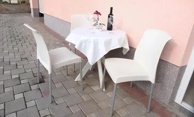 Restoran ili neka druga zalogajnica u objektu Apartman Marija