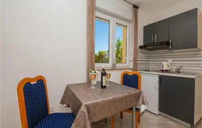 Kuhinja ili čajna kuhinja u objektu Amazing Apartment In Krvavica