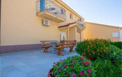 Balkon ili terasa u objektu Awesome Apartment In Krvavica