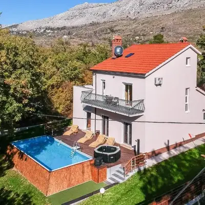 3 Bedroom Nice Home In Srinjine