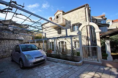 Zgrada u kojoj se nalazi apartman