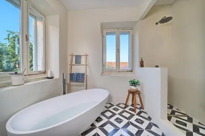 Kupaonica u objektu Hvar luxury Villa and pool with view in heart of Stari Grad