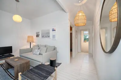 TV i/ili zabavni centar u objektu Hvar luxury Villa and pool with view in heart of Stari Grad