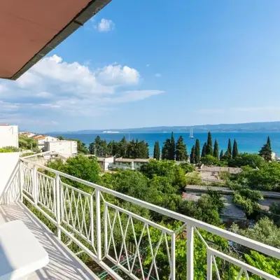 Gorgeous Apartment In Duce With Wifi