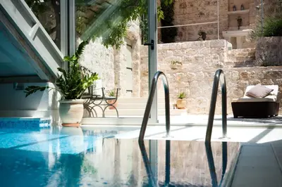 Bazen u objektu Villa Hvar Royale - 5 Bedroom Central Villa - Indoor Pool - Stunning! ili u blizini