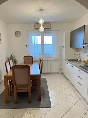 Kuhinja ili čajna kuhinja u objektu Apartment *Biba*