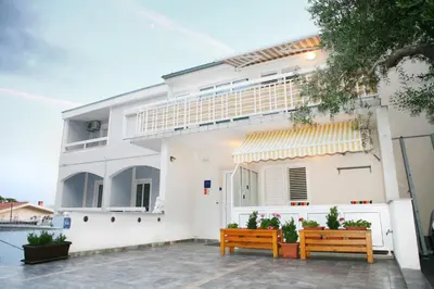 Zgrada u kojoj se nalazi apartman