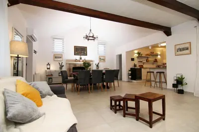 Kuhinja ili čajna kuhinja u objektu Stone Villa Olea