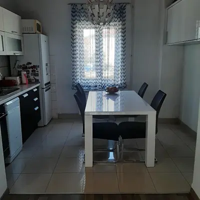 Kuhinja ili čajna kuhinja u objektu Apartments by the sea Postira, Brac - 737
