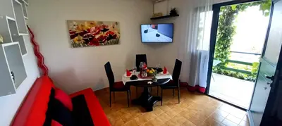 TV i/ili zabavni centar u objektu Green Oasis