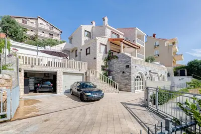 Zgrada u kojoj se nalazi apartman