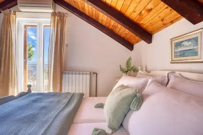 Krevet ili kreveti u jedinici u objektu Villa Zoro 3-bedroom villa with private pool and amazing panorama