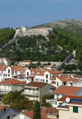 Pogled na planine ili pogled na planine iz apartmana
