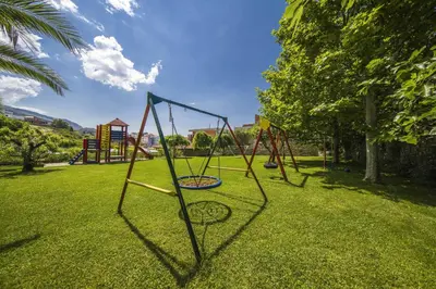 Dječje igralište u objektu Villa Dvori Viškovi