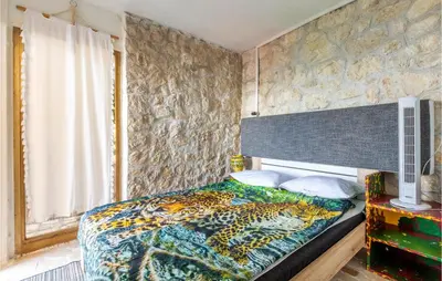 Krevet ili kreveti u jedinici u objektu Stunning Apartment In Lokva Rogoznica With Wifi