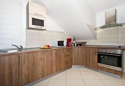 Kuhinja ili čajna kuhinja u objektu House Miho
