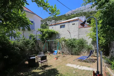 Vrt u objektu Apartments by the sea Pisak, Omis - 1006