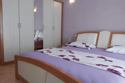 Krevet ili kreveti u jedinici u objektu Beautiful apartment 80 m from the sea
