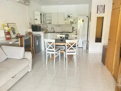 Kuhinja ili čajna kuhinja u objektu Apartments Sanda