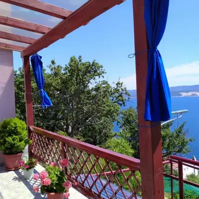 Cheerful two bedroom cottage with panoramic view in Celina