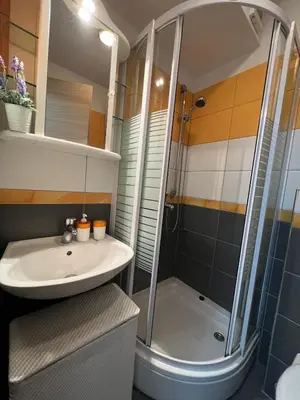 Kupaonica u objektu Apartman Center Omiš