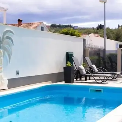 Apartment in Supetar with sea view
