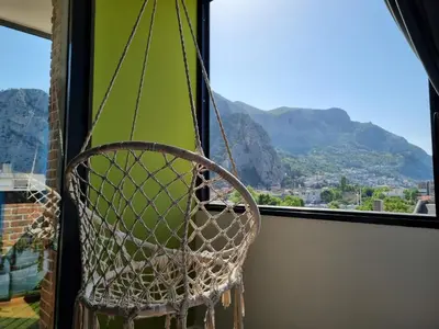 Pogled na planine ili pogled na planine iz apartmana