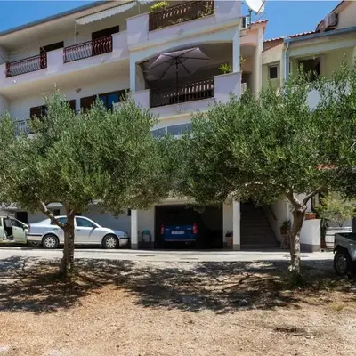 Apartments by the sea Duce